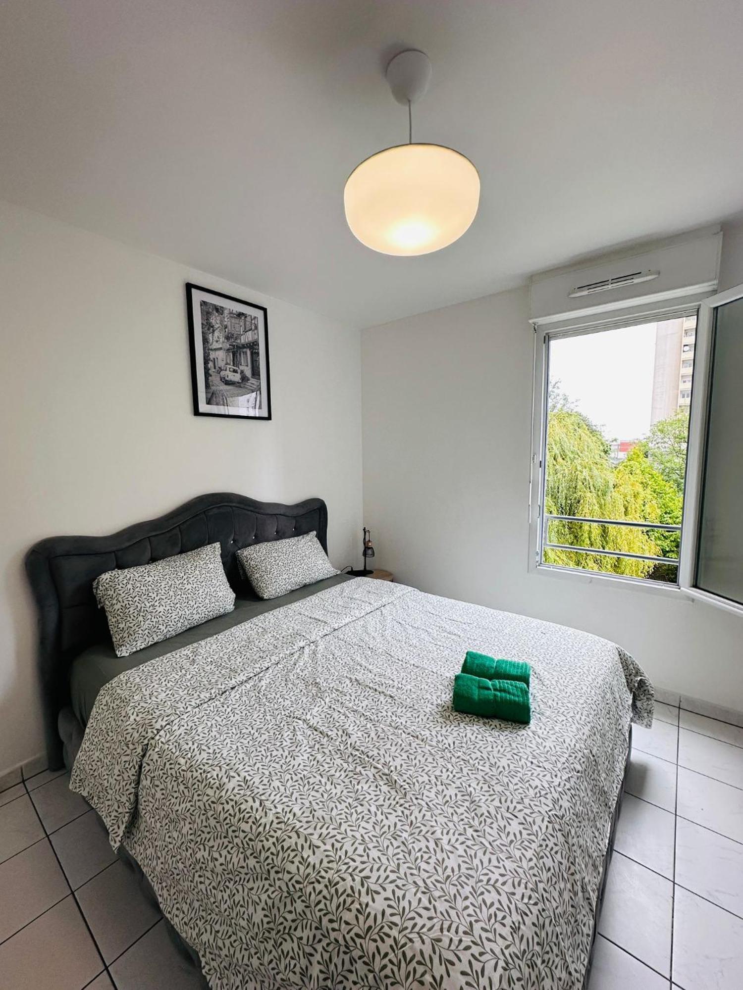 Апартаменты Sri-Indo Bobigny Paris Экстерьер фото