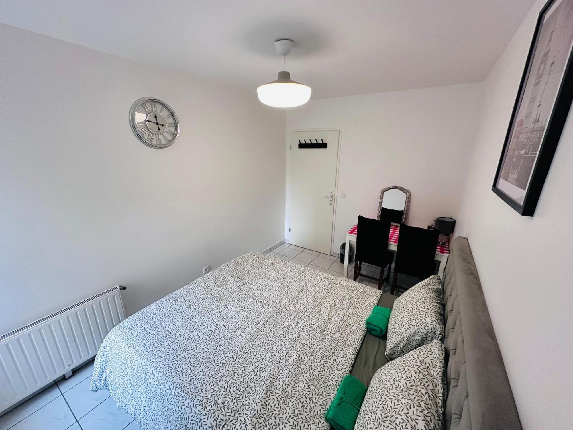 Апартаменты Sri-Indo Bobigny Paris Экстерьер фото